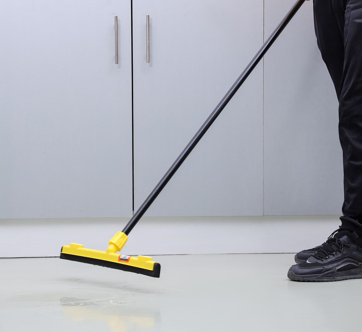 Floor Wiper with Long Handle
